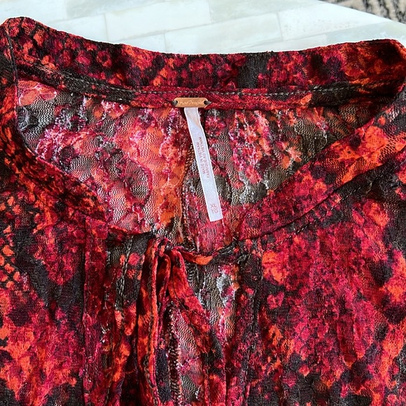 Free People- out for the night top - Picture 3 of 7